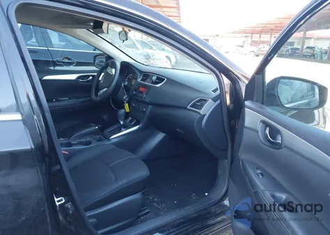 2017 Nissan Sentra S z USA, uszkodzony, nr VIN 3N1AB7AP5HY264614